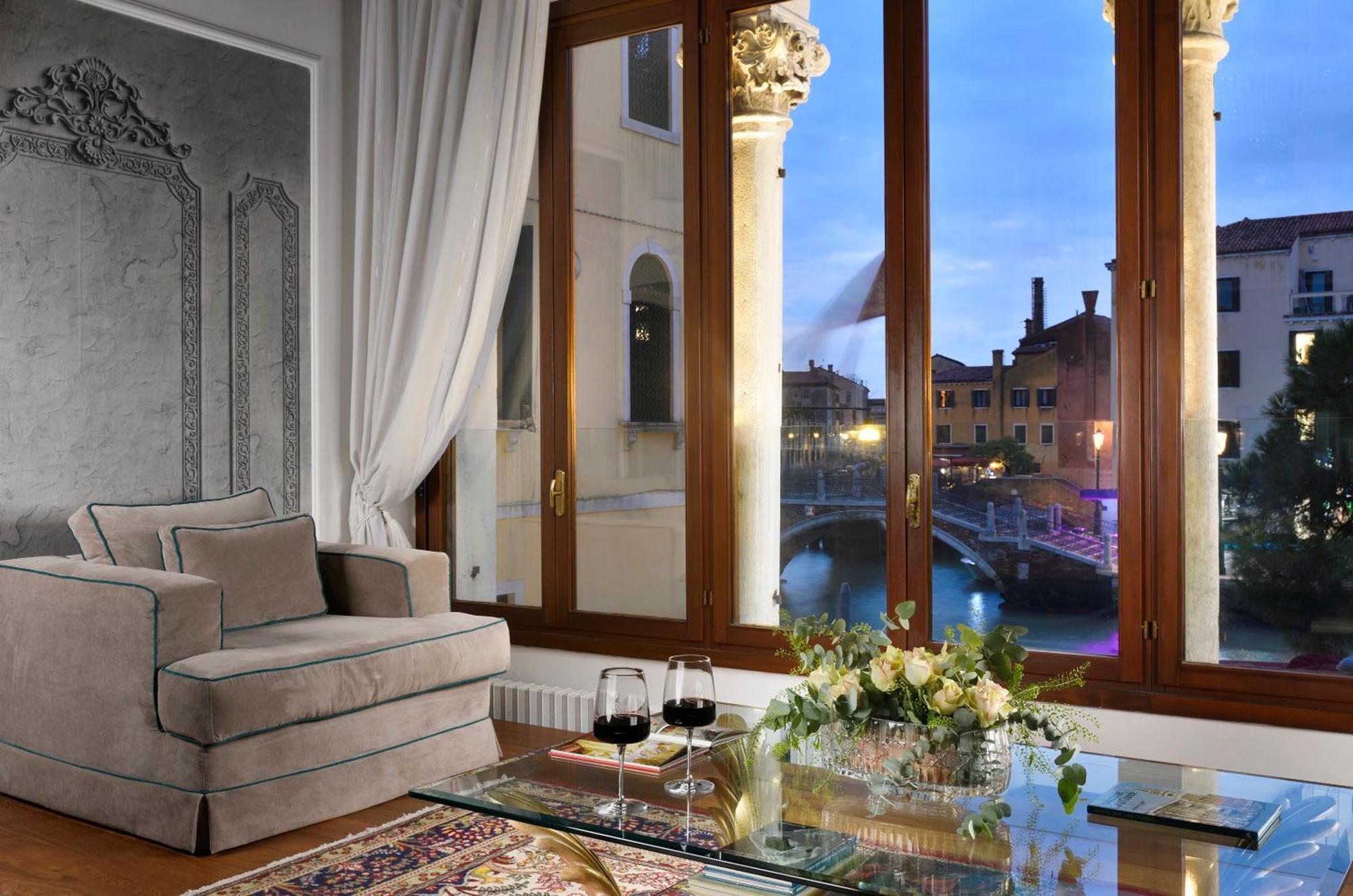 Swan Dolcevita Prestige Stay - Canal View & Exclusive Experience Venetië Buitenkant foto