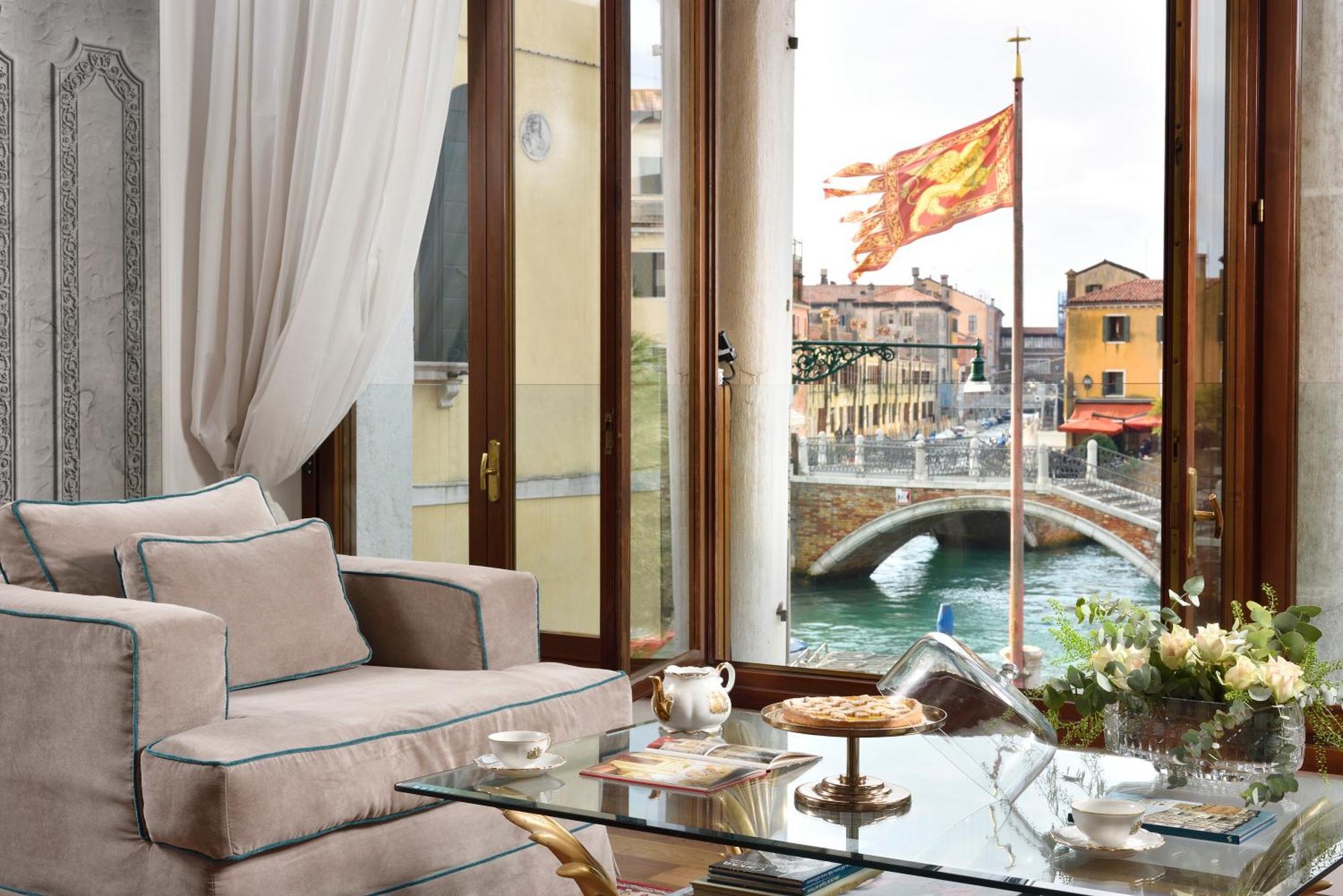 Swan Dolcevita Prestige Stay - Canal View & Exclusive Experience Venetië Buitenkant foto
