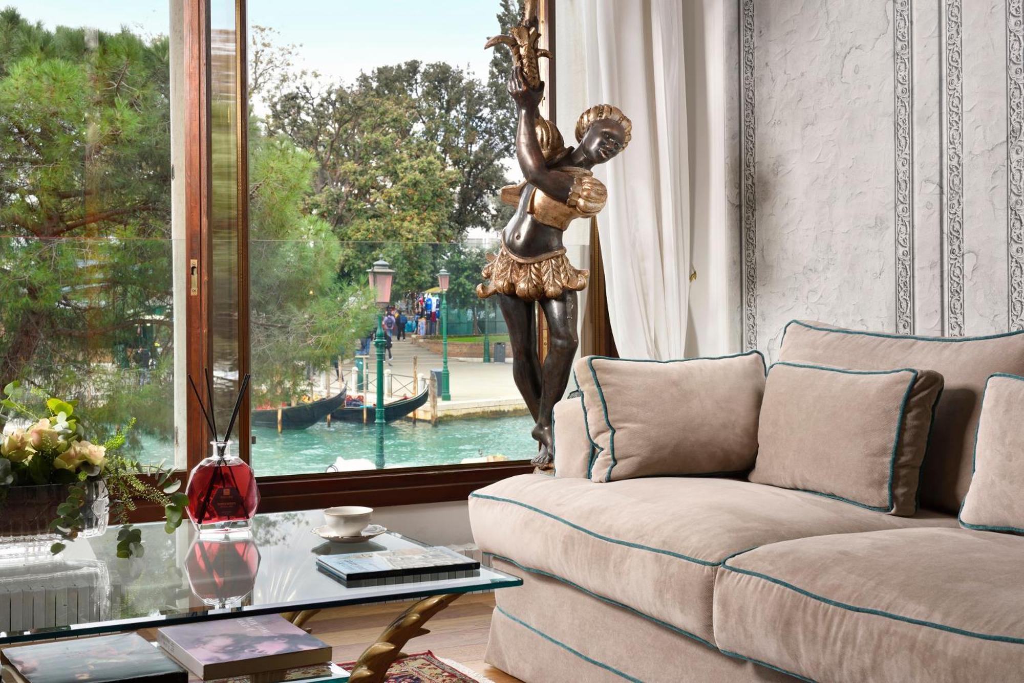 Swan Dolcevita Prestige Stay - Canal View & Exclusive Experience Venetië Buitenkant foto